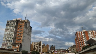 Ambiente caluroso y sin precipitaciones para este viernes, según Meteorología