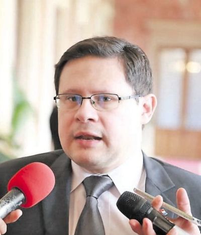 Control de dinero sucio: tener varios números de RUC distorsionará base tributaria, según viceministro