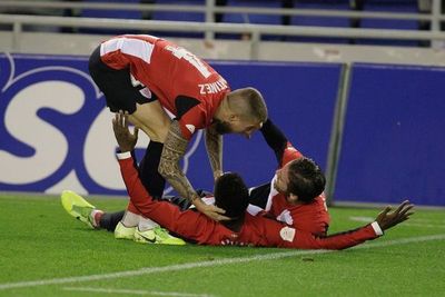 El Athletic sigue tras flirtear con la eliminación