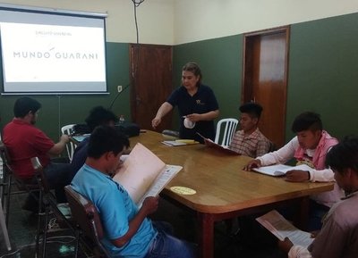Nativos se capacitan para ser guías del Circuito Vivencial del Mundo Guaraní