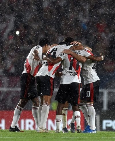 La postal entre Robert Rojas y Gallardo de la que todos hablan