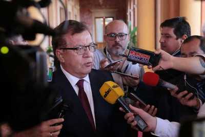 Entidad Binacional Yacyretá impulsa medidas administrativas respecto a funcionarios.