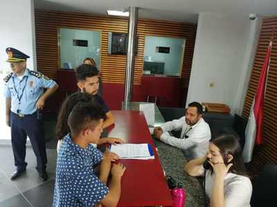 FENAES denuncia supuesta inconsistencia en declaración jurada de Petta
