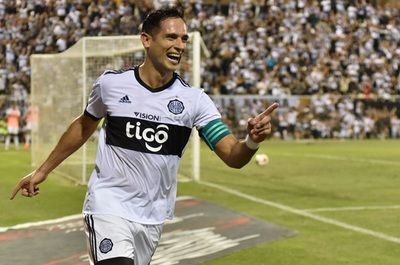 El Decano busca imponer su sello copero