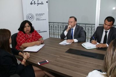 Buscan optimizar atención a niños que acompañan a sus madres en centros penitenciarios