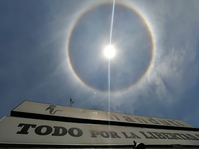 Un Halo Solar adorna nuestro cielo