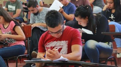 La Gobernación de Central culminó la corrección de exámenes para acceder a las Becas 2019