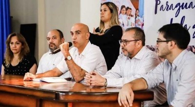 Ministro Julio Mazzoleni dice que se mantiene números de infectados