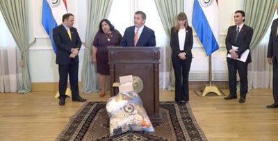 Gobierno entregará kits de alimentos y de limpieza