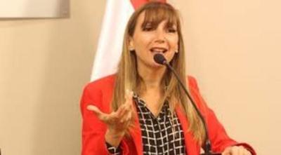 Unas doce empresas suspenden tareas con goce de sueldo a sus empleados