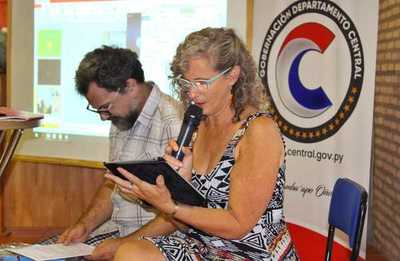 Gobernación de Central impulsa taller de lectura para docentes del nivel inicial