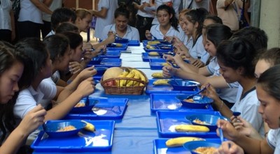 Gobernación solicita al MEC y DNCP continuar con merienda y almuerzo escolar