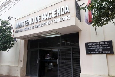 Este viernes cobran por adelantado jubilados y pensionados