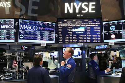 Wall Street abre en rojo y el Dow pierde 800 puntos tras 3 días de ganancias