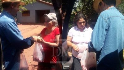 Santa Rosa; celebró su cumpleaños repartiendo carne a sus vecinos