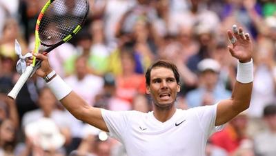 Nadal envía un mensaje de apoyo a profesores y alumnos de su academia