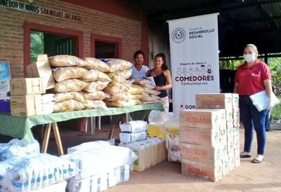 Ministerio de Desarrollo entrega víveres a comedores comunitarios
