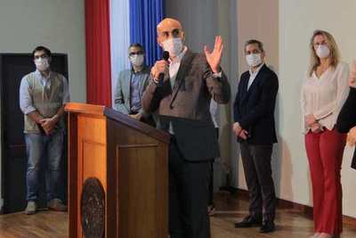 La baja carga viral hace posible que la cuarentena inteligente pueda ser un éxito, según el ministro Mazzoleni