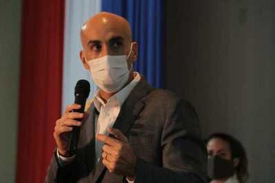 El país suma otros tres casos de coronavirus y un nuevo fallecido