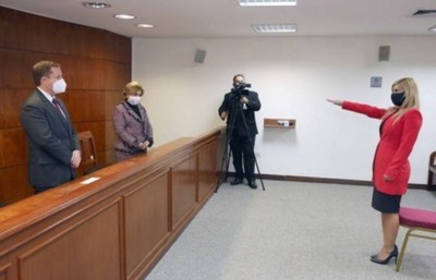 Magistrada de Itapúa prestó juramento de rigor