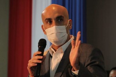 Mazzoleni desmiente falta insumos de bioseguridad para el personal de salud