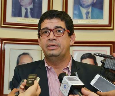 Programas sociales, construcción de viviendas y caminos dinamizan economía nacional.