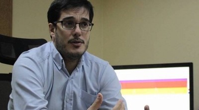 Sequera aclara que no hay obstáculos para que las personas salgan del país